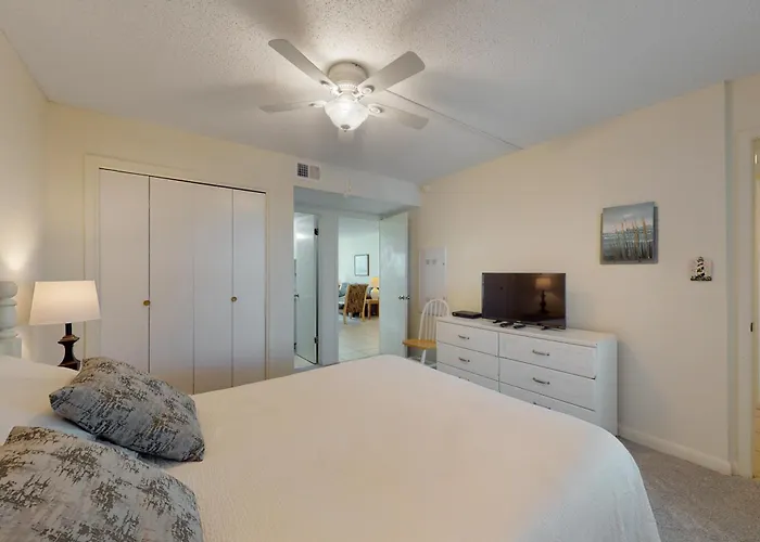 Apartment Island Shores 252